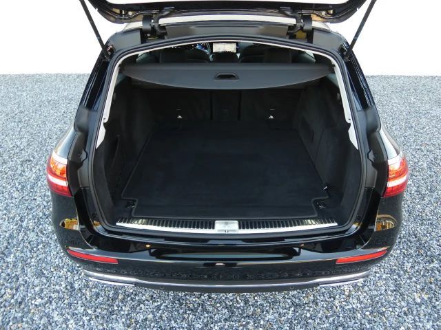 Mercedes-Benz E 220 4MATIC E 220 d Estate
