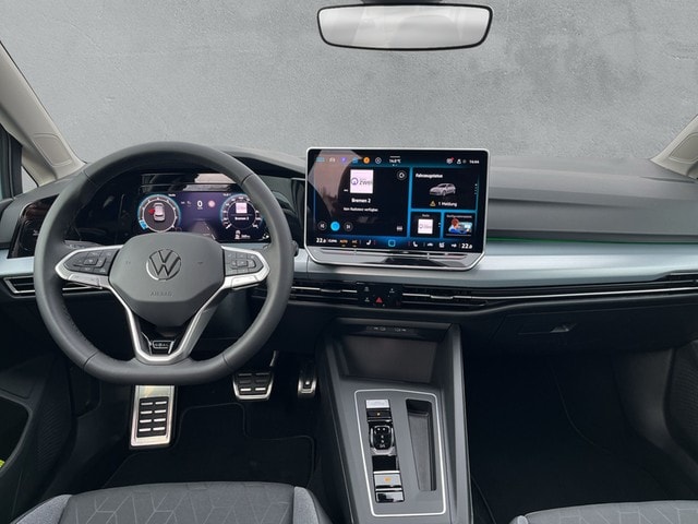 Volkswagen Golf 1.5 eTSI