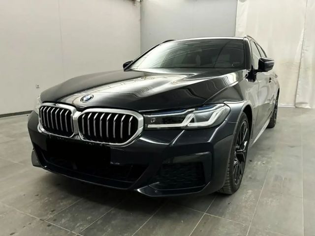 BMW 530 530d M-Sport Touring xDrive