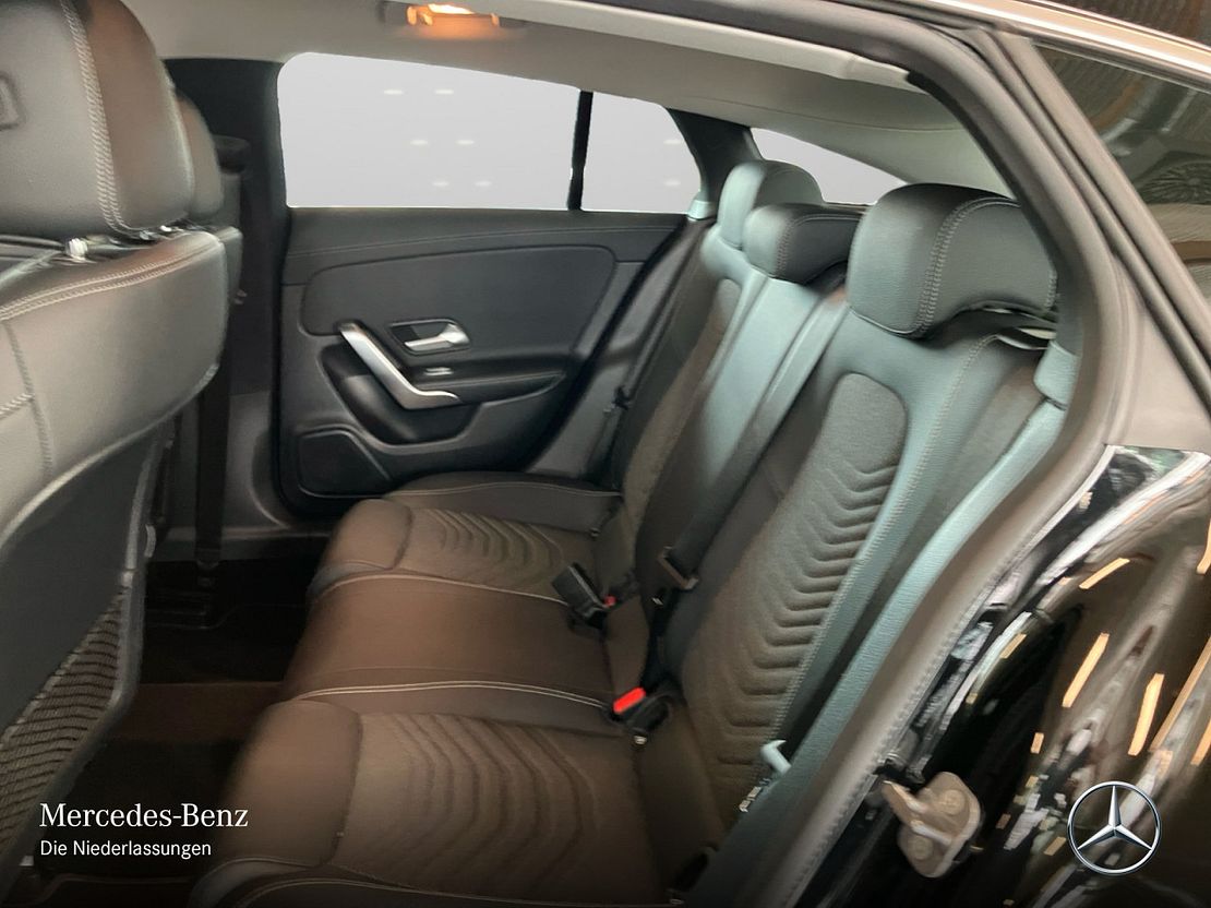 Mercedes-Benz CLA 180 Shooting Brake