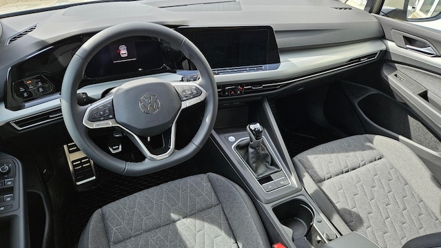 Volkswagen Golf Life