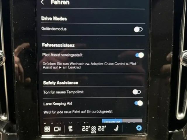 Volvo XC40 Dark Plus