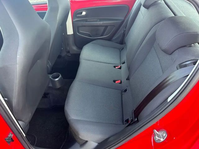 Volkswagen up! Move Move up!