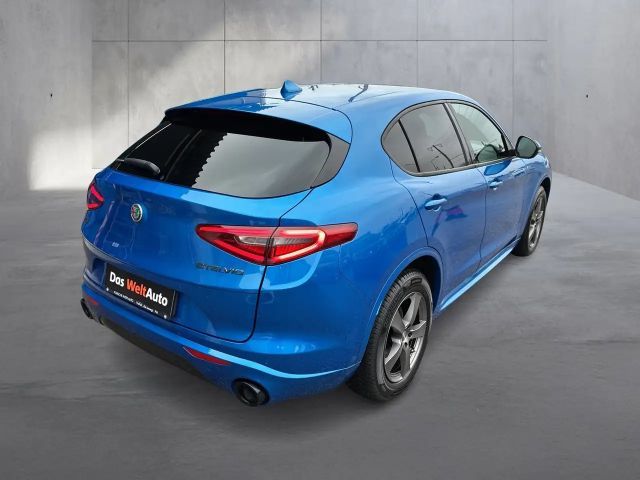 Alfa Romeo Stelvio AT8 Q4 Veloce