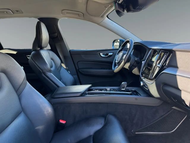 Volvo XC60 AWD Geartronic Momentum