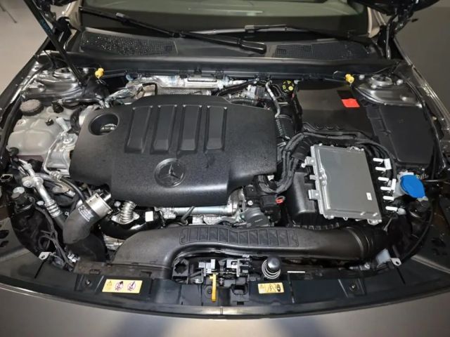 Mercedes-Benz A 200 A 200 d