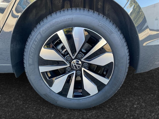 Volkswagen Golf 1.5 TSI