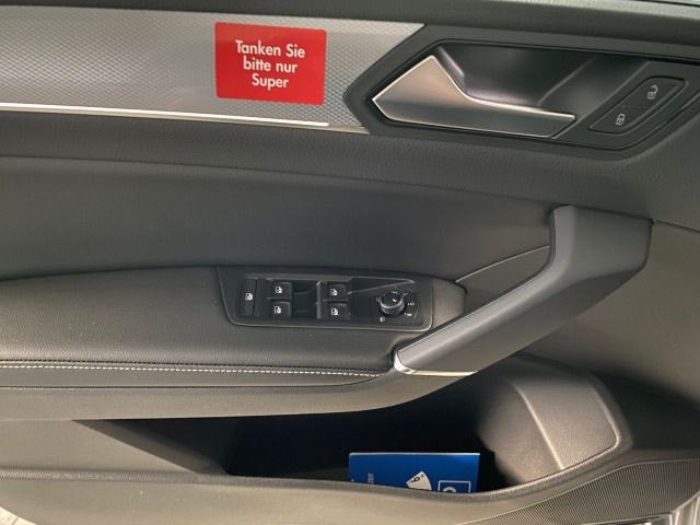 Volkswagen Touran 1.5 TSI DSG R-Line