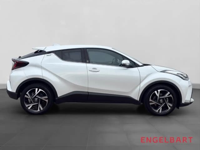 Toyota C-HR Hybride Team D