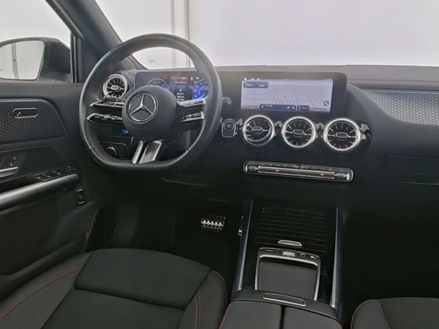 Mercedes-Benz EQA 350 4MATIC AMG Line