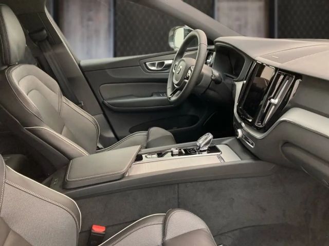 Volvo XC60 AWD Plus T6