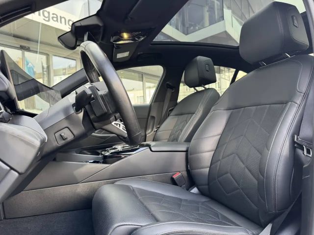 BMW 520 520d M-Sport Sedan xDrive