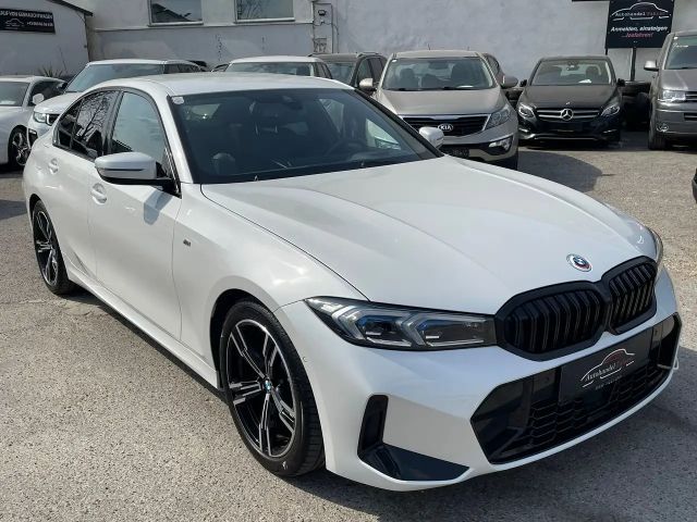 BMW 318 318d M-Sport Sedan