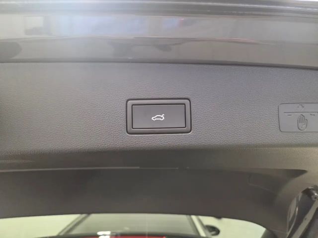 Volkswagen Golf Business DSG Variant