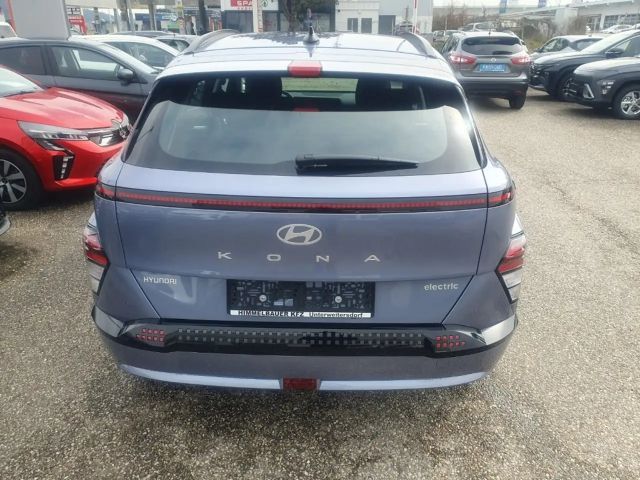 Hyundai Kona 64 kWh Electric