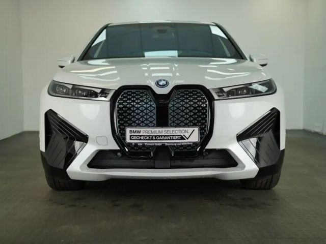 BMW iX xDrive40