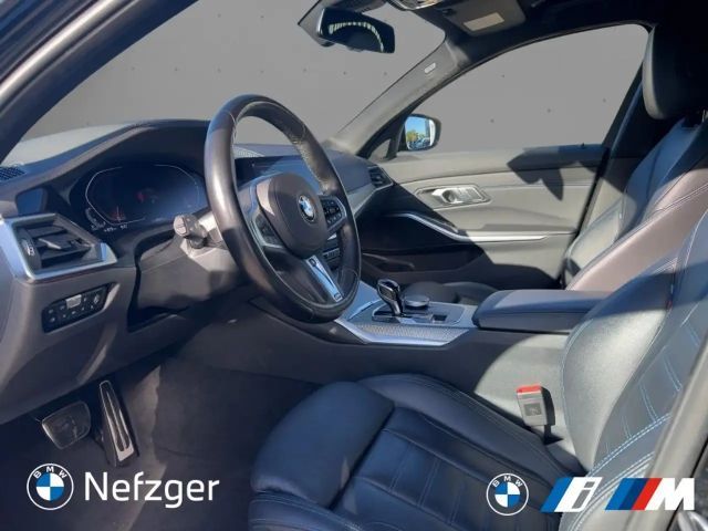 BMW 330 330d M-Sport Sedan xDrive