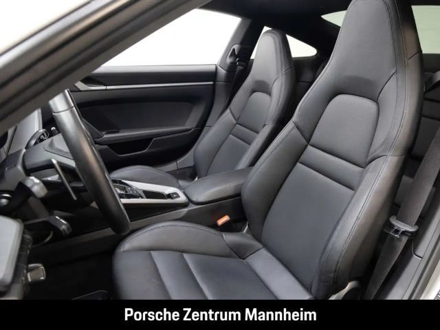 Porsche 992 Carrera Coupé