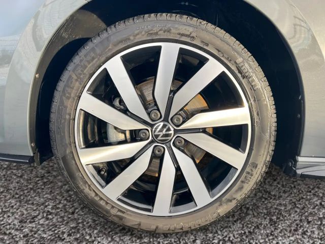 Volkswagen Touran DSG Highline R-Line