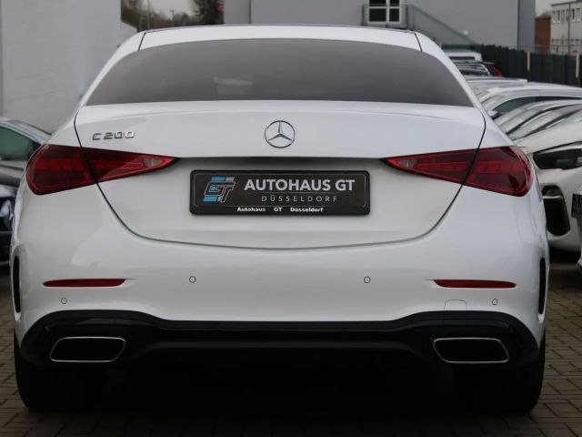 Mercedes-Benz C 200 AMG Line Sedan