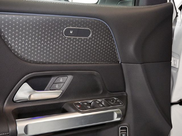 Mercedes-Benz GLB 200 GLB 200 d