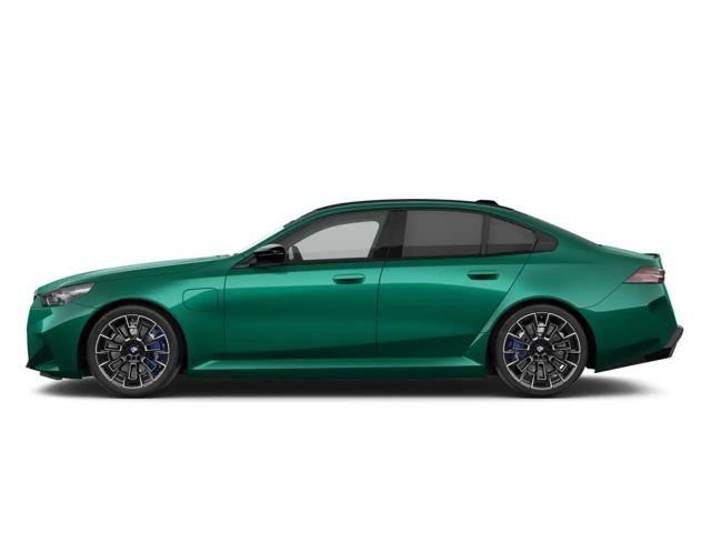 BMW M5 Sedan