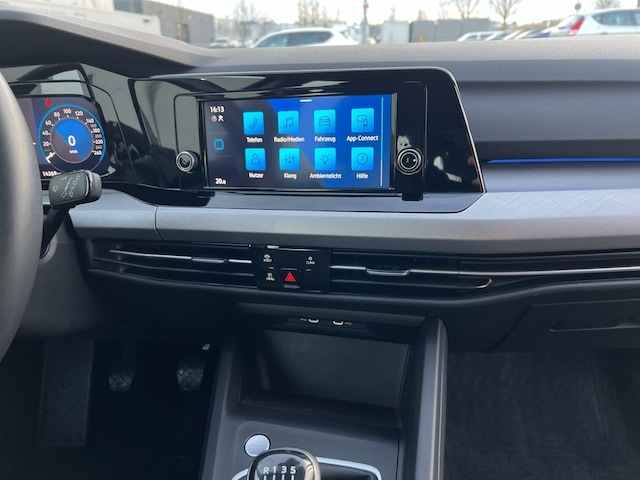 Volkswagen Golf 1.0 TSI Golf VIII Life Variant