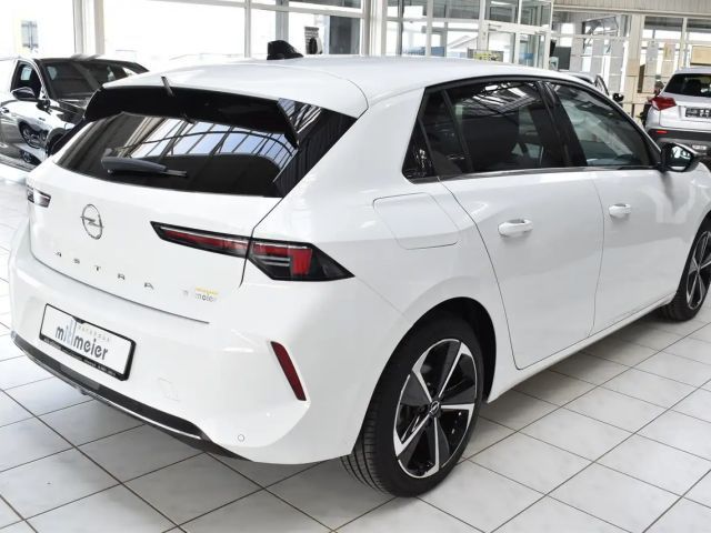 Opel Astra 1.2 Turbo Elegance