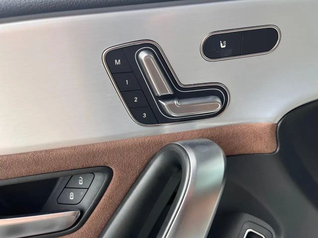 Mercedes-Benz CLA 180 AMG Line Shooting Brake