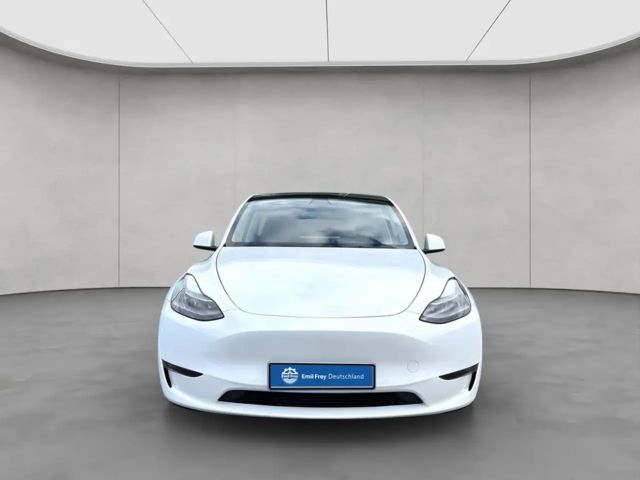 Tesla Model Y AWD Dual Motor Performance