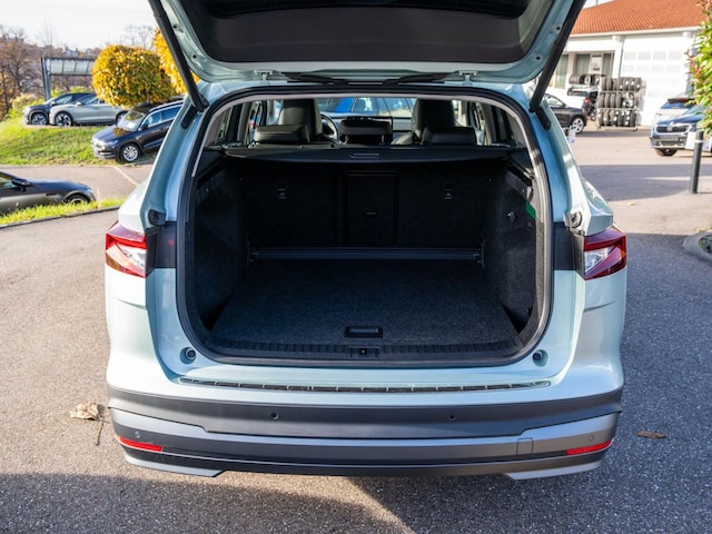 Skoda Enyaq Enyaq iV electric 80Suite LED Navi RFK LEDER AHK