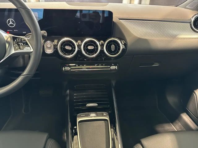 Mercedes-Benz GLA 180 Progressive