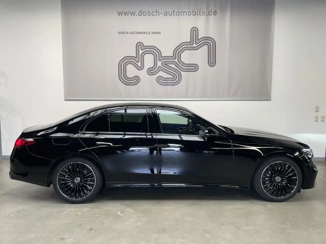 Mercedes-Benz E 200 AMG Line Sedan