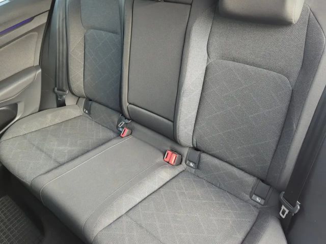 Volkswagen Golf 1.5 TSI Variant