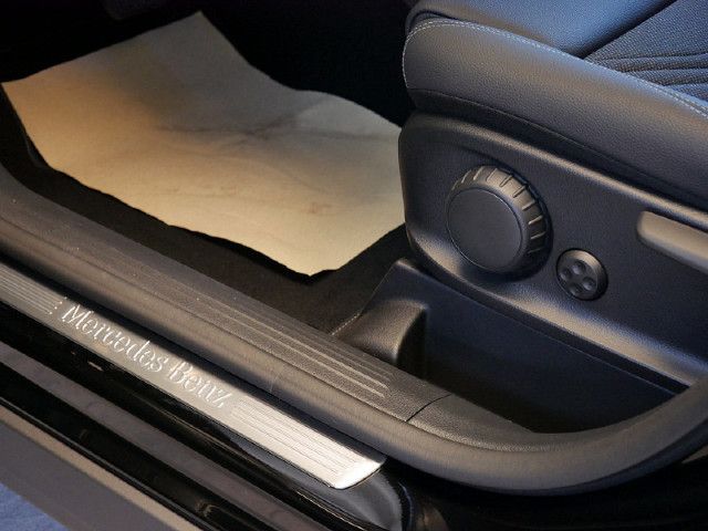 Mercedes-Benz GLA 180 GLA 180 d