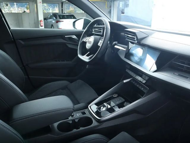 Audi A3 Hybride S-Line Sedan