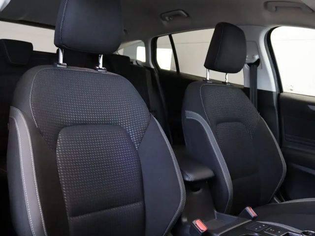 Ford Focus Cool & Connect