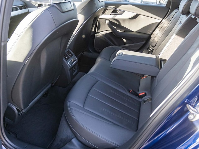 Audi A4 35 TFSI Avant S-Tronic