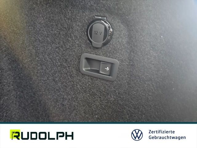 Volkswagen Golf 1.5 eTSI DSG Golf VIII Variant