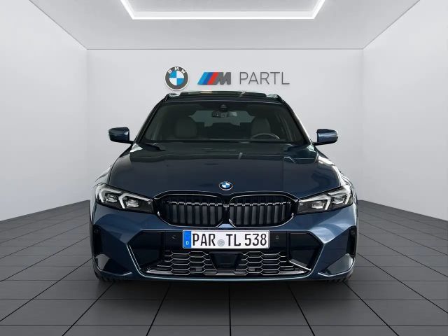 BMW 320 320d M-Sport Touring xDrive
