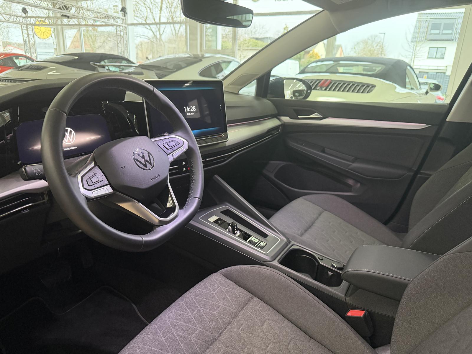 Volkswagen Golf 1.5 eTSI DSG Life