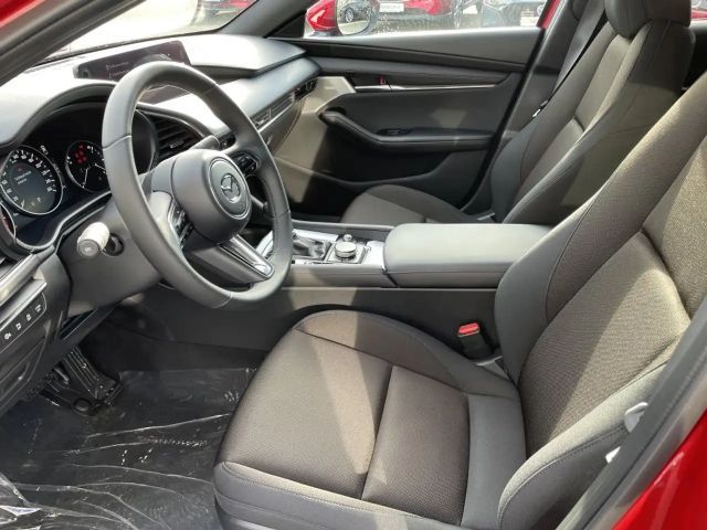 Mazda 3 Exclusive-line