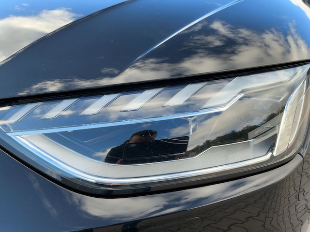 Audi A4 35 TFSI Avant S-Tronic