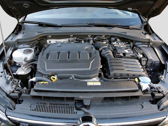 Volkswagen Golf 2.0 TDI DSG Golf VIII R-Line