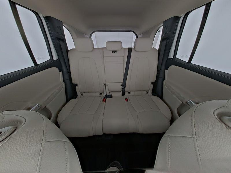 Mercedes-Benz EQB 300 4MATIC Progressive