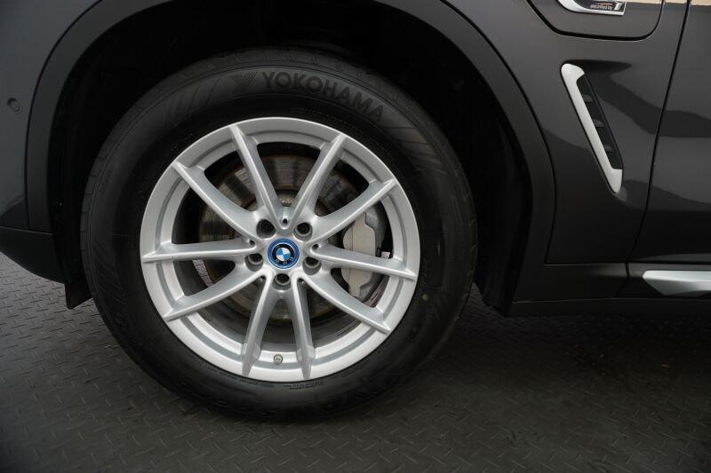 BMW X3 xDrive30e
