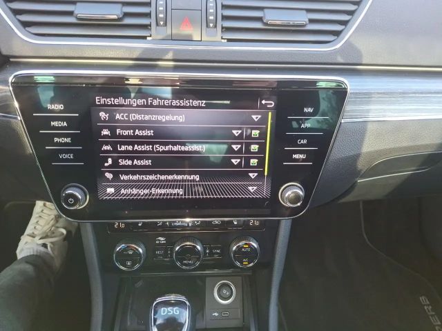 Skoda Superb 2.0 TDI Combi