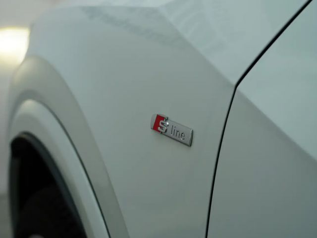 Audi Q2 35 TDI S-Line