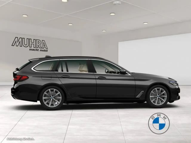 BMW 520 520d Luxury Line Touring xDrive