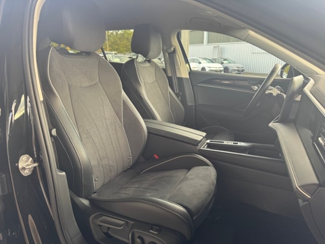 Volkswagen Passat 1.5 eTSI DSG IQ.Drive Variant
